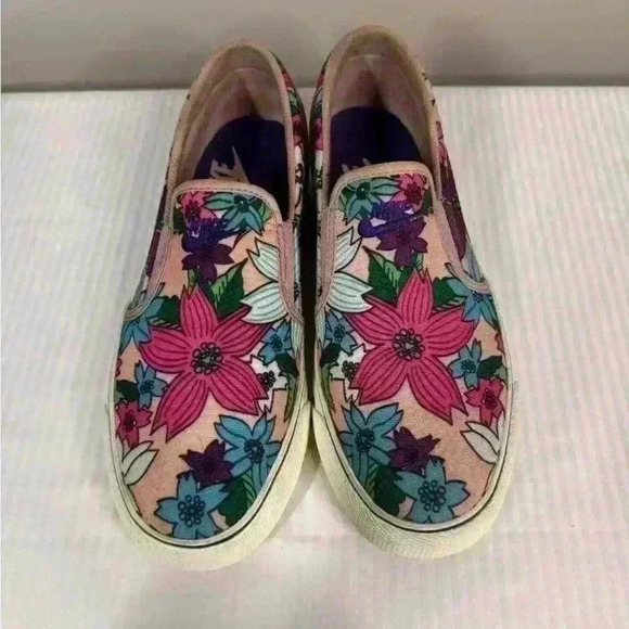 Nike Toki Aloha Pink Floral Slip-On Sneaker 7 Boardwalk Chic Coastal Sporty Vaca - Picture 12 of 16